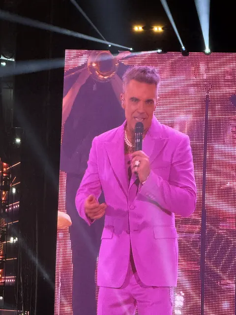 Auch in pink machte Robbie eine gute Figur.  | Foto: Andrea Becker