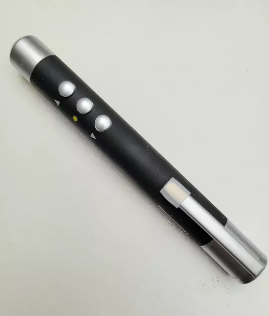 Bild Schepers / Text Polizei Wesel / Polizeihubschrauber im Einsatz von Laserpointer geblendet