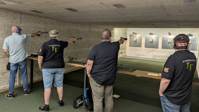 Neukirchen war für Rheinhausen nicht zu schlagen. Bei Falke Krefeld sah es anders aus.