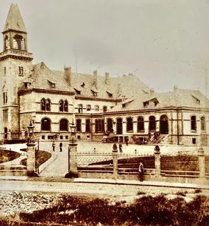 Das ehemalige Reichspostamt der Stadt Mülheim am Viktoriaplatz 1 (heute Synagogenplatz 1) | Foto: Archiv des Mülheimer Kunstvereins KKRR