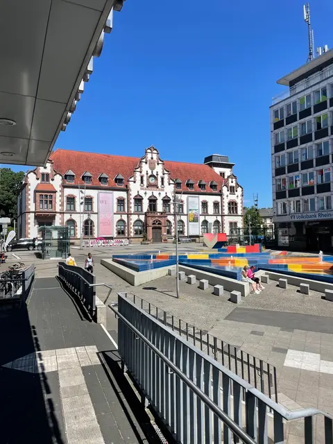 Schauplatz der Biennale MülheimCalling2025: Das Städtische Kunstmuseum in der Alten Post am Synagogenplatz 1 | Foto: Mülheimer Kunstverein KKRR