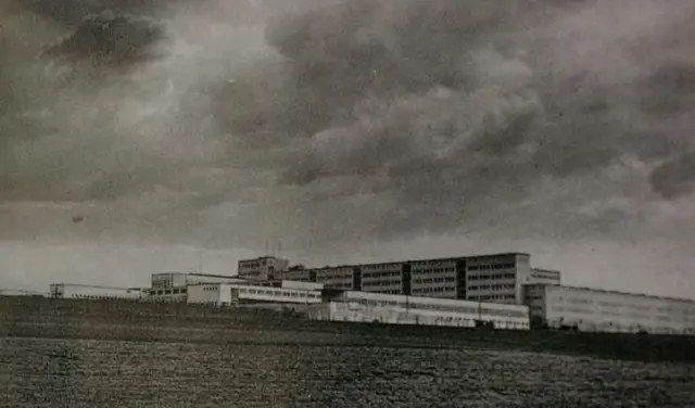 Oben auf dem Berg - nach Fertigstellung  | Foto: IPA Museum -Postkarte