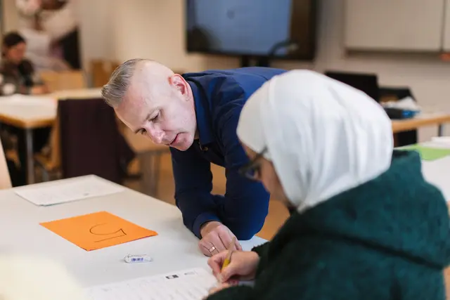 Deutschkurse am Arbeitsplatz | Foto: Andrea Kiesendahl / VHS Essen