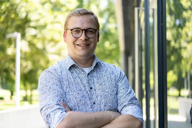 SPD-Oberbürgermeisterkandidat Matthias Buschfeld möchte von Anwohnerinnen und Anwohnern in Ebel wissen, was für sie in bottrop und ihrem Stadtteil besonders wichtig ist. | Foto: SPD