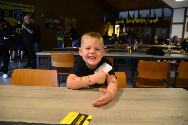 An diesem Tag der jüngste BVB-Fan vor Ort! | Foto: @ Sabine Schlücking