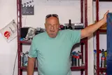 Leiter "Amt für weiterbildende Fantasie" Manfred Dahmen zeigte frische Malerei in seinem Atelier in der Ruhrstraße 3 / Ecke Delle am Innenstadtpark "Ruhranlage" | Foto: Volker Flecht