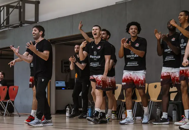 Das Team der Iserlohn Kangaroos beim Vorbereitungsspiel in der Saison 24/25. | Foto: Lara Gärtner