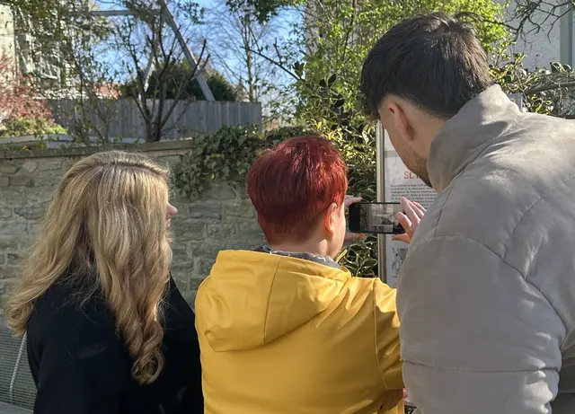 Historische Inhalte mit kniffligen Rätseln und digitalen Elementen lassen Teilnehmer der Escapetour Soest ganz neu entdecken. Foto: Wirtschaft &amp; Marketing Soest 