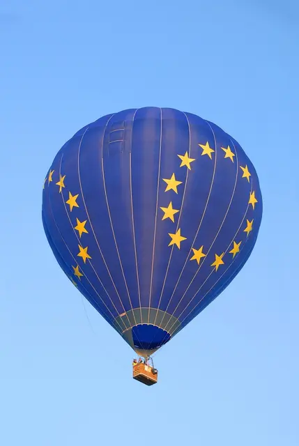 Voll mit dem Programm der ersten hundert Tage: Warme Luft | Foto: Pixabay