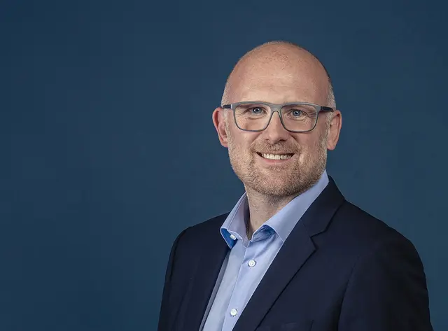 Oberbürgermeister Sören Link ist bei der morgigen Kunstrasen-Eröffnung mit von der Partei.
Foto: Eugen Shkolnikov
