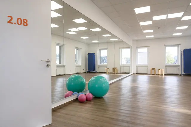 Urheber: Uwe Ernst
Copyright: VHS Mülheim an der Ruhr