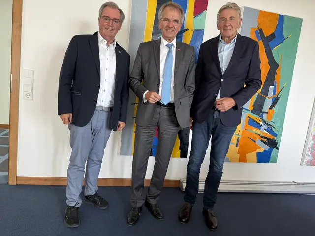 v. r. n. l.: Prof. Dr. Jürgen Bock, Andreas Ehlert und Josef Gietemann. | Foto: SPD-OV-Kleve