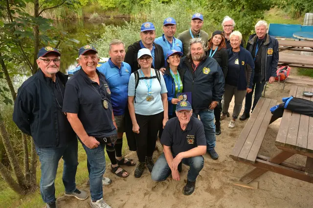 Die Gruppe aus Litauen mit dem Vorstand der IPA Essen  | Foto: Uwe Klein