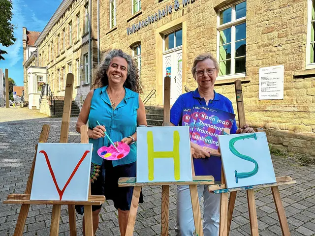 (v.l.) Ana Cabello González und Petra Kamburg. Foto: Stadt Hattingen