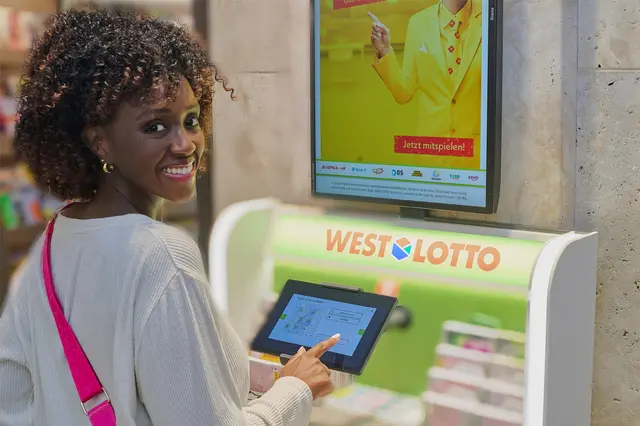 Ein Tipp in einer WestLotto-Annahmestelle im Raum Wuppertal machte einen noch unbekannten Spielteilnehmer zum vierfachen Millionär. Mithilfe eines Systemscheins knackte der Spieler zusammen mit zwei Tippern aus Bayern am Samstag (23. August) den Jackpot. | Foto: Schlag &amp; Roy GmbH