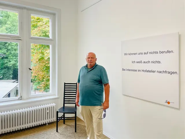 Manfred Dahmen in der Schau "Wir können uns auf nichts berufen" (Amt für weiterbildende Fantasie) | Foto: Mülheimer Kunstverein KKRR