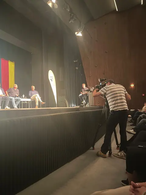 uuund...        ...Action
Der WDR bei der Wahlarena