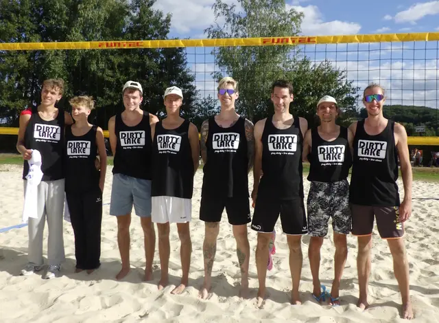 2025-08-24 v.l. Florian Fischer, Jonathan Fischer,  Julian Dovern, Leon Dreßen, Thies Ketelsen, Stephan Kern, Rafael Krajewski, Tim Willbrand | Foto: Alice Krajewski