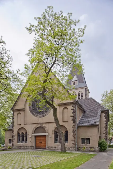 Zur Jubiläumskonfirmation in der Neumühler Gnadenkirche kann man sich ab sofort anmelden.
Foto: Reiner Terhorst