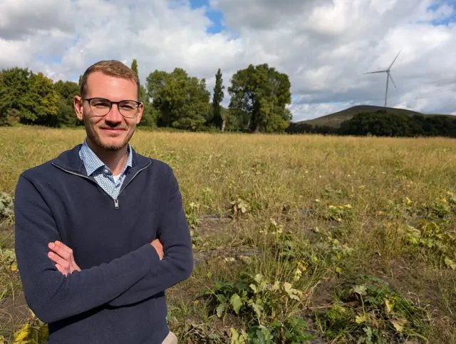 Am Kraneburger Feld: Bottrops Juso-Vorsitzender Nils König lehnt den Verkauf der Flächen für Logistik-Betriebe entschieden ab. | Foto: SPD Bottrop