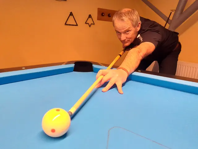 Klaus Nellessen konnte mit zwei Erfolgen ebenfalls zum glatten 8:0 Auswärtssieg der dritten Mannschaft des PBSC Wesel zum Saisonauftakt in der Landesliga beitragen