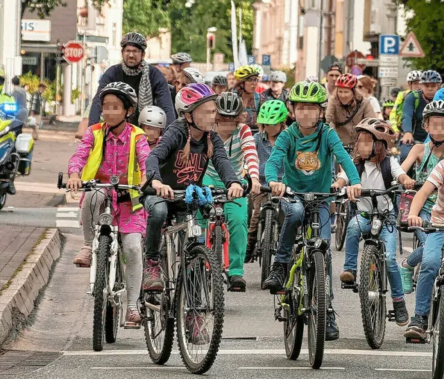 Der Schulweg auf zwei Rädern kann vorab geübt werden. Foto: Klaus Feurich / lokalkompass.de