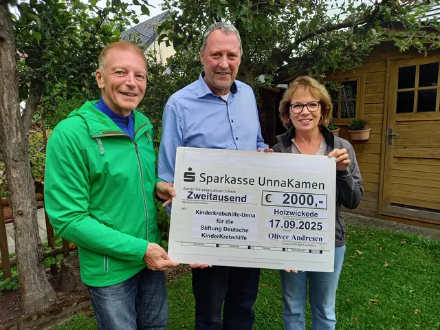 Bild von links: Dieter Rebbert, Oliver Andresen und Monika Rebbert. Foto: Privat