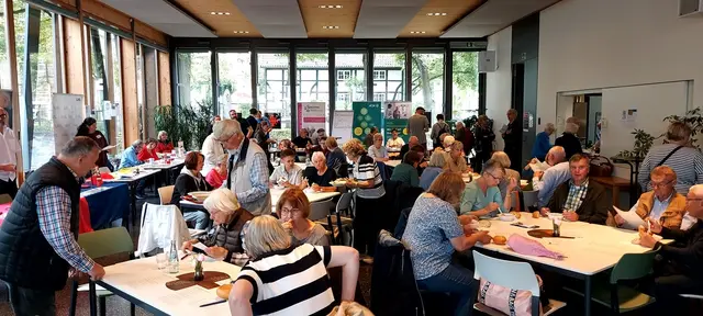 …sorgte nach einem gemeinsamen Mittagessen und …