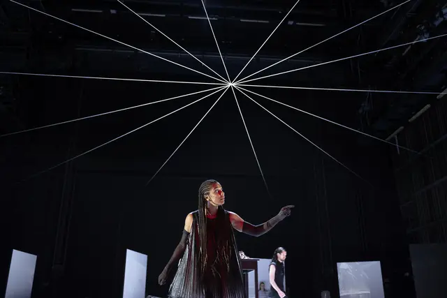 Den Auftakt zur Theatersaison 2025/2026 macht am Samstag, 27. September, um 19.30 Uhr „Spieler“ nach Fjodor Dostojewskij. | Foto: Armin Smailovic