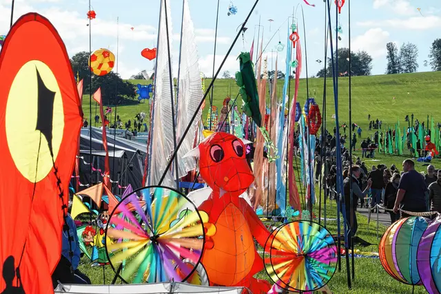 In jedem Jahr wird die Zahl der angemeldeten Teilnehmer beim Drachenfest in Menden-Barge größer. | Foto: Luftsportgruppe Menden/ Johanna Böhm