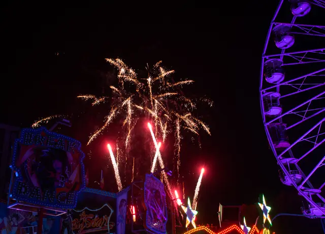 Eröffnungsfeuerwerk am Freitag, dem 26.09.2025 | Foto: Stefanie Vollenberg