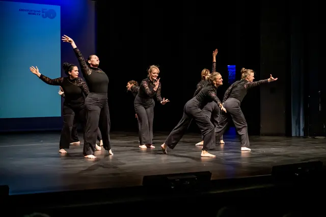 Tanzeinlage der Gruppe "Champagne" des 1. Voerder TSC