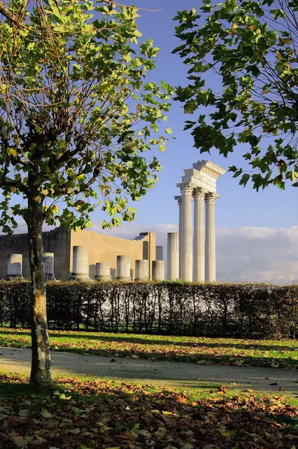 Der Hafentempel im LVR-Archäologischen Park Xanten.   | Foto: LVR-Archäolog. Park Xanten/Axel Thünker DGPh 