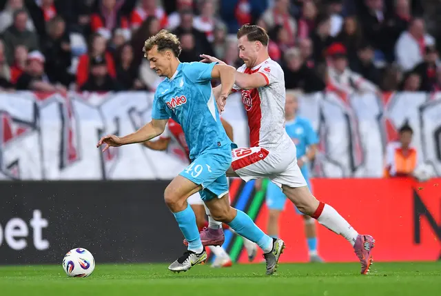 RWE-Mittelstürmer Jannik Mause (r.), hier im Laufduell mit Hoffenheims Yannik Lührs, beendete seine Torflaute. | Foto: Thorsten Tillmann/FFS