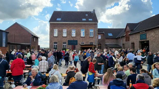 Dieses Foto und das nächste Bild wurden beim Erntedankfest 2022 auf dem Ellerhof aufgenommen.
Foto: www.evgds.de
