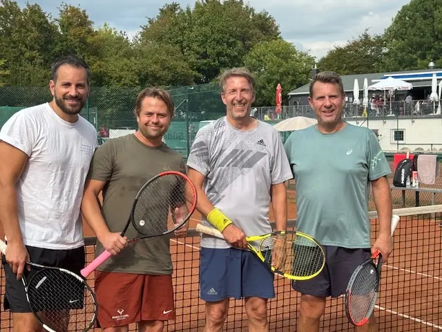 Guido Reuter &amp; Igor Yanoger (rechts) gewinnen gegen Nino Fazlic &amp; Stephan Hintz