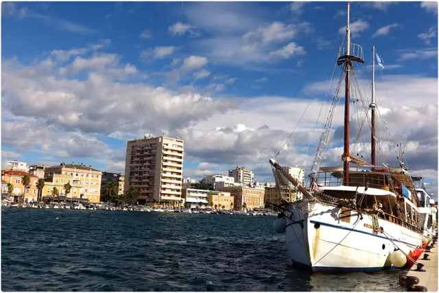 Zadar gegenüber der Altstadt