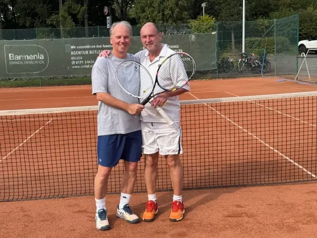  Detlef Elstner (rechts) gewinnt gegen Patrik Robertz 