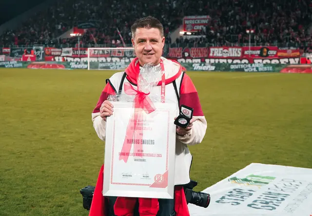 Markus Endberg wurde beim letzten RWE-Heimspiel gegen Hoffenheim mit der Georg-Melches-Verdienstmedaille ausgezeichnet. | Foto: Rot-Weiss Essen