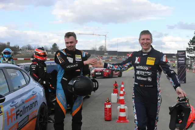 Michael Bohrer re. vom AMC Duisburg | Foto: TSP / Motorracetime.de