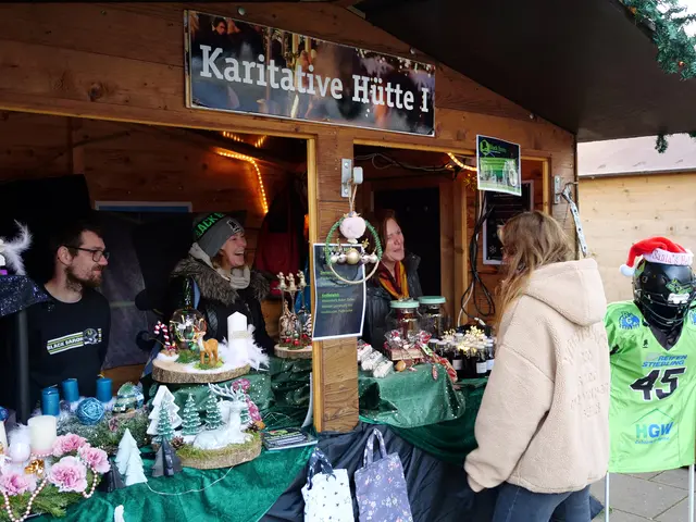 Die "Black Barons" in einer der Karitativen Hütten. | Foto: Stadtmarketing Herne