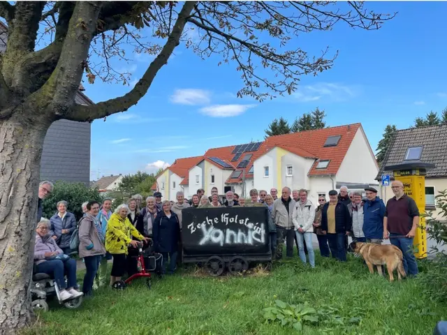 Großes Interesse fand erneut die historische Wanderung in Asseln. | Foto: Ulrike Klotz 