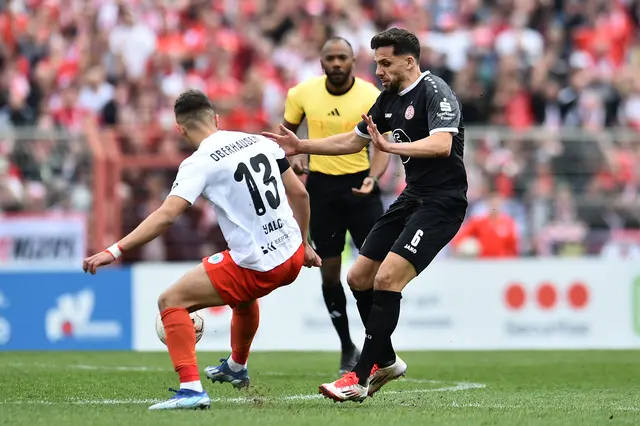 Das letzte Derby im März gewann RWE mit 2:1. Hier ein Zweikampf zwischen Oberhausens Kerem Yalcin und Essens Ahmet Arslan (r.). | Foto: Thorsten Tillmann/FFS