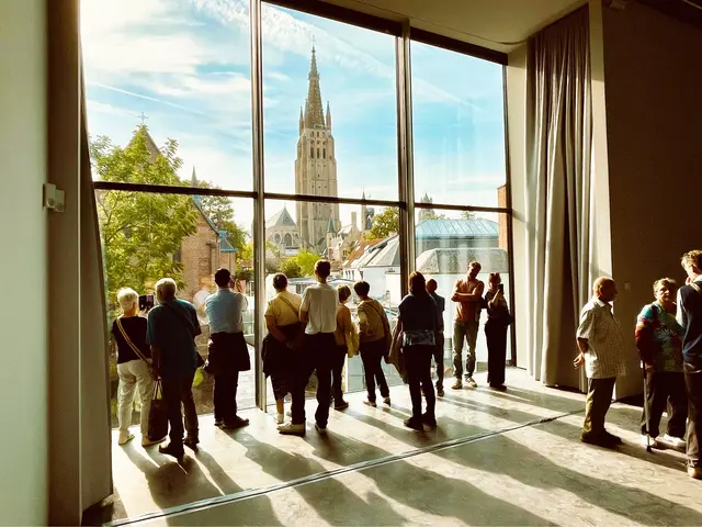 Glänzende Aussicht - Blick aus dem BRUSK auf die Frauenkirche in Brügge | Foto: Mülheimer Kunstverein KKRR