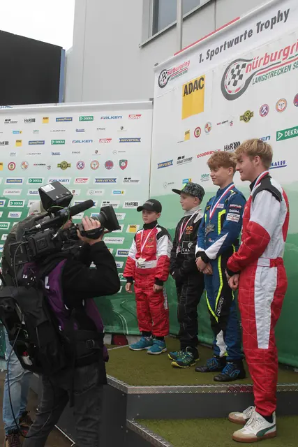 Jonas Bohrer li aussen vom AMC Duisburg | Foto: CS / Motorracetime.de