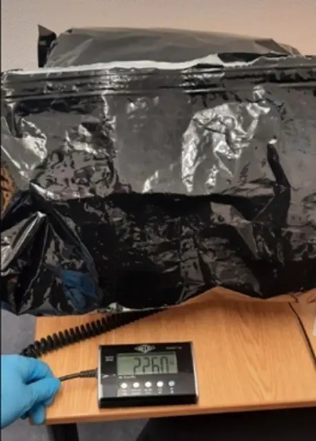 Bild / Text Bundespolizei Kleve / Bundespolizei stellt 2,26 Kilogramm Marihuana auf der Autobahn 57 sicher