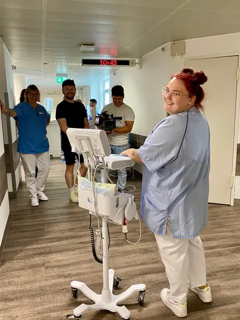 Philipp goes Social Media. Mit diesem Projekt hat es das Philippusstift Essen in die Endrunde um den Sozialpreis der Katholischen Krankenhäuser 2025 geschafft.  | Foto: cHER