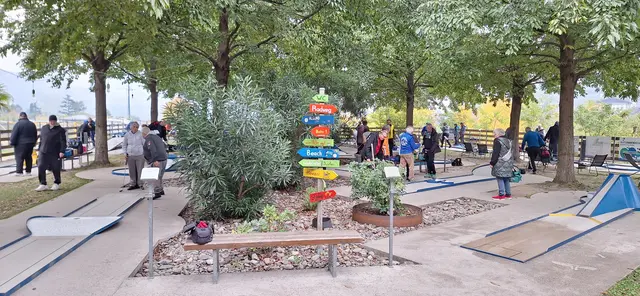 Miniaturgolfanlage in Algund zu Trainingszeiten.