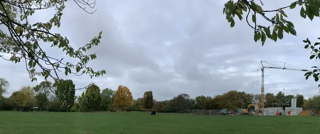 Aus der Serie: Vom ehemaligen  „Gelände des Sole- und Freizeitbades“ zur „Massener Halde“ | Foto: © Jürgen Thoms 
