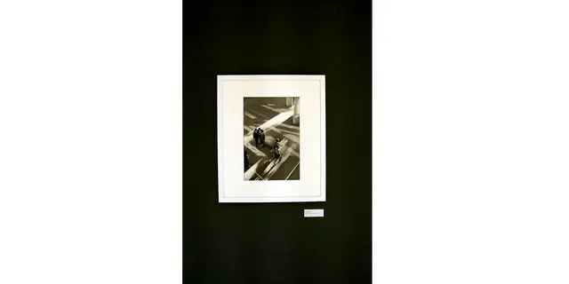Titel: Gesundheitsministerium von Fotograf René Burri

Bild aus Artikel im Lokalkompass:“Fotografie. Astonish me! Fotografie aus der Sammlung Koetzle – neue Ausstellung in der Städtischen Galerie Iserlohn.“